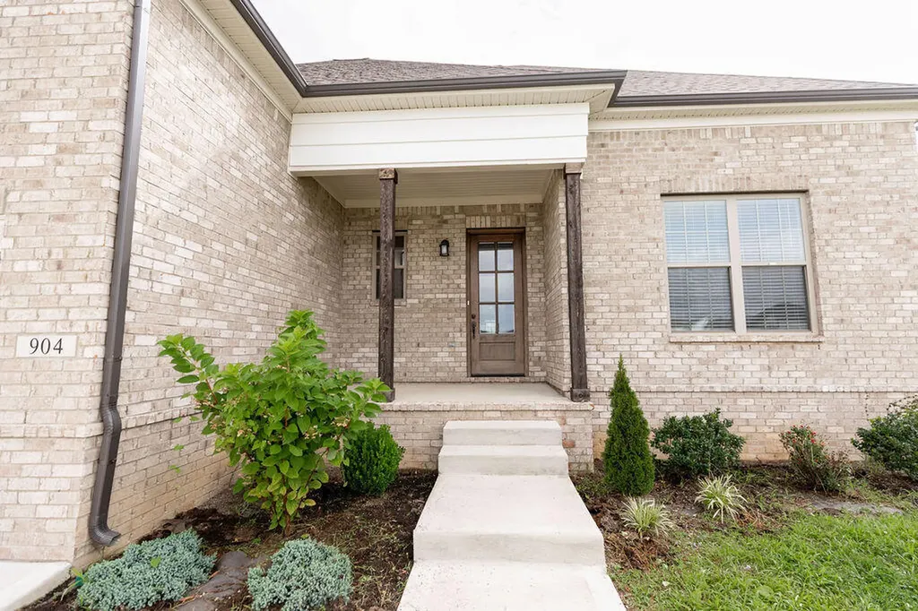 904 Shelburne Way Nicholasville KY 40356