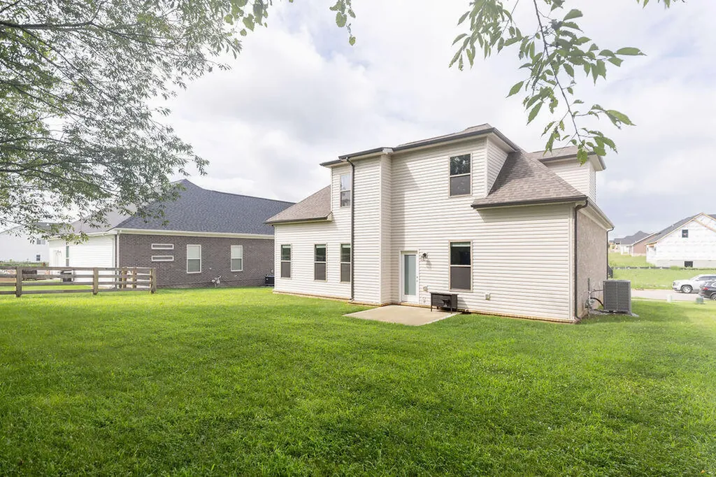 904 Shelburne Way Nicholasville KY 40356