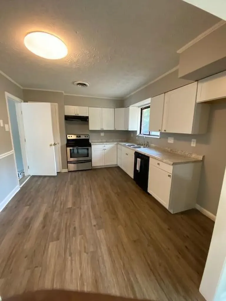 3209 Mirror Lake Drive Lexington KY 40515