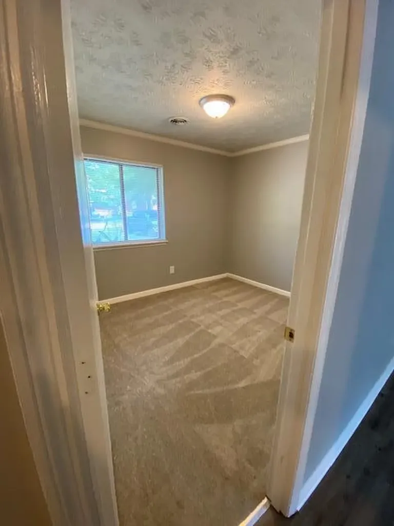 3209 Mirror Lake Drive Lexington KY 40515