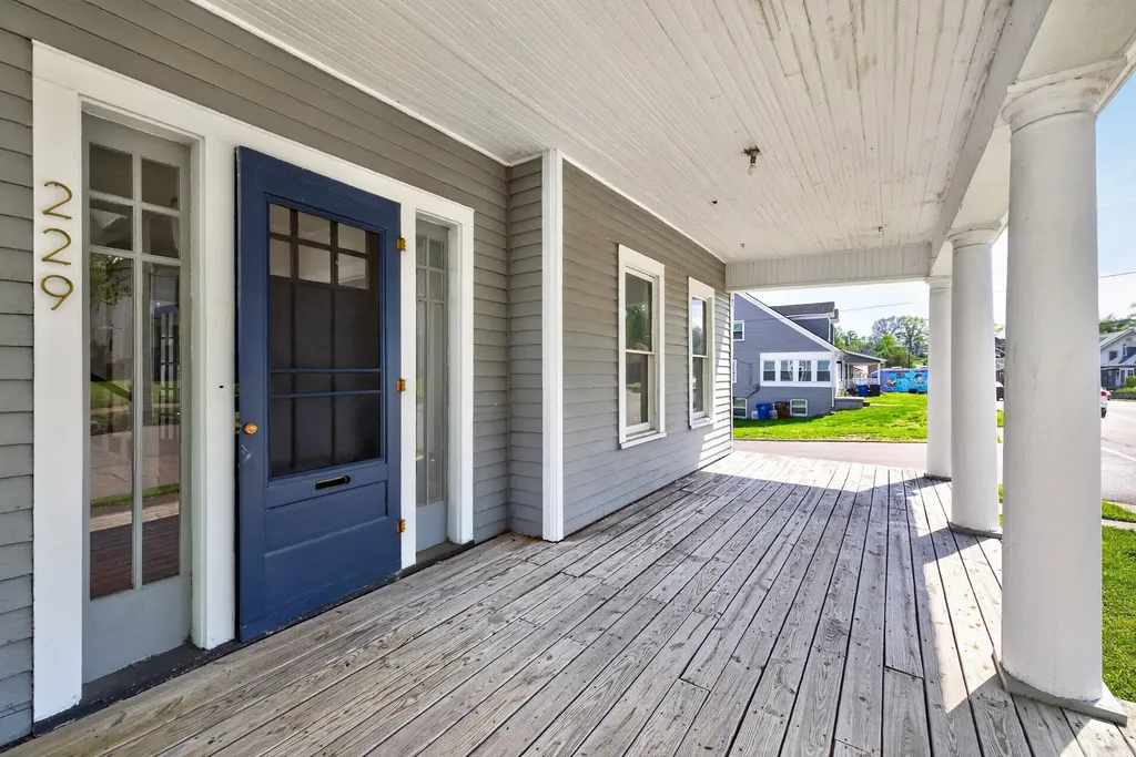 229 S Highland Street Winchester KY 40391