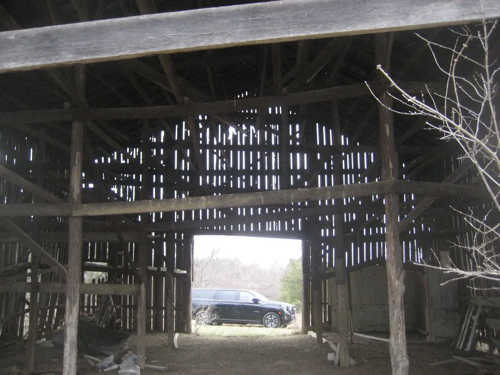 1235 Rutherford School Road Lawrenceburg KY 40342