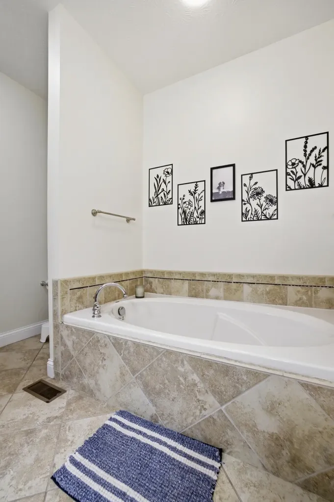106 Duncan Avenue Paris KY 40361