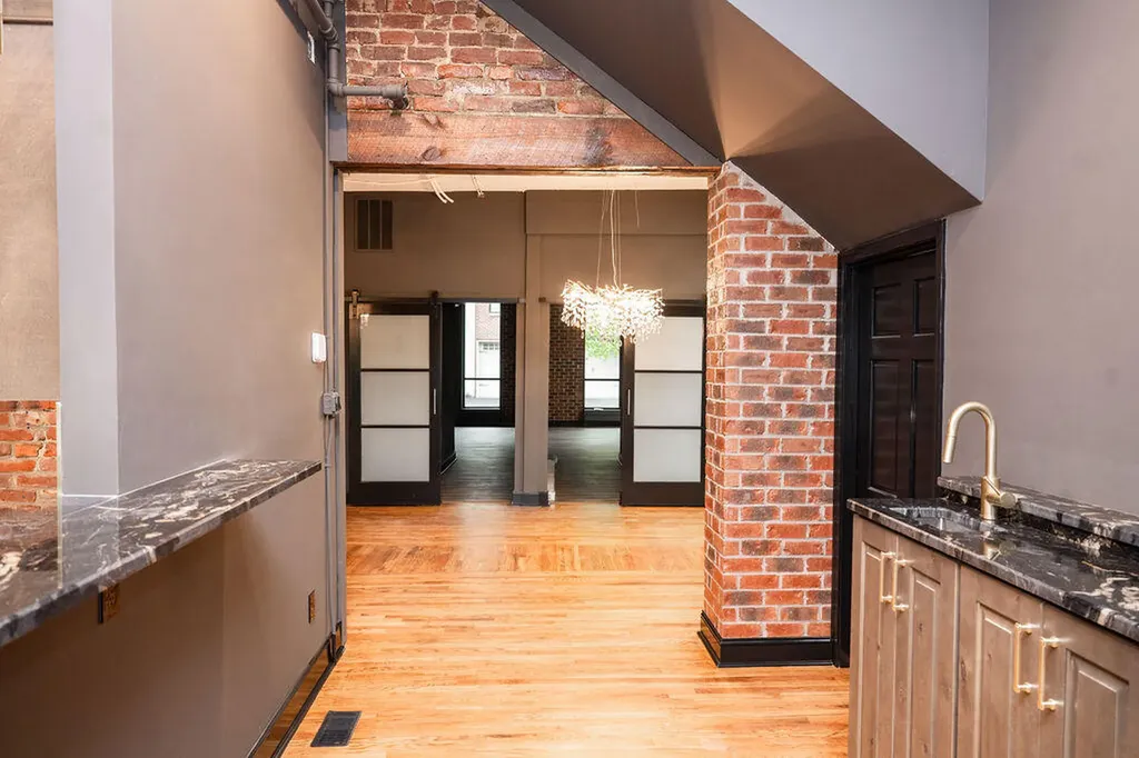 275 Limestone Lexington KY 40508