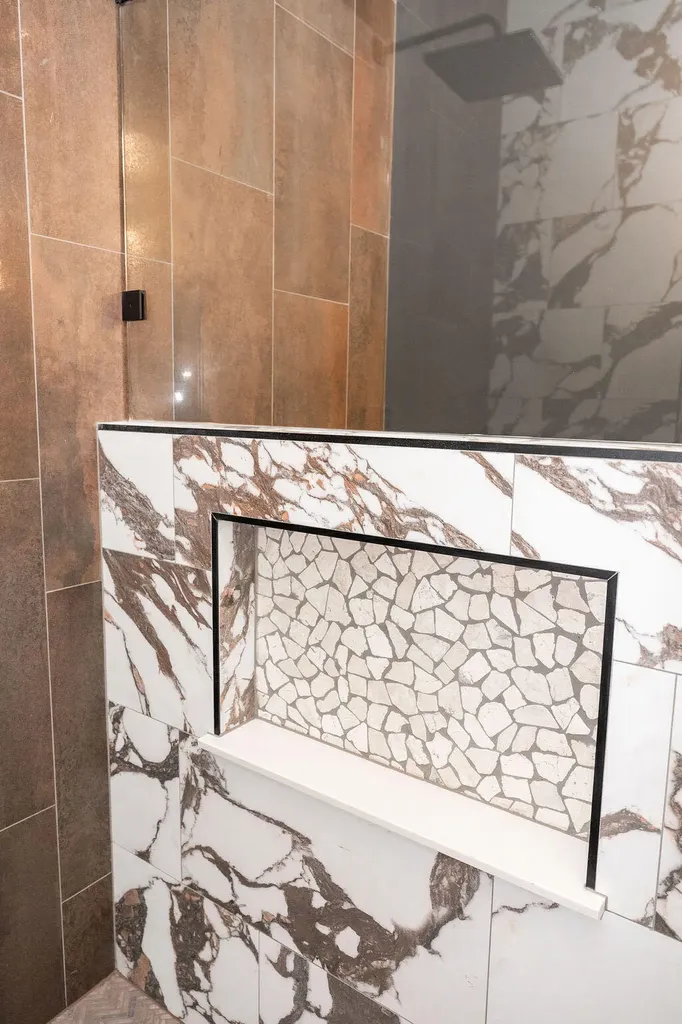 275 Limestone Lexington KY 40508
