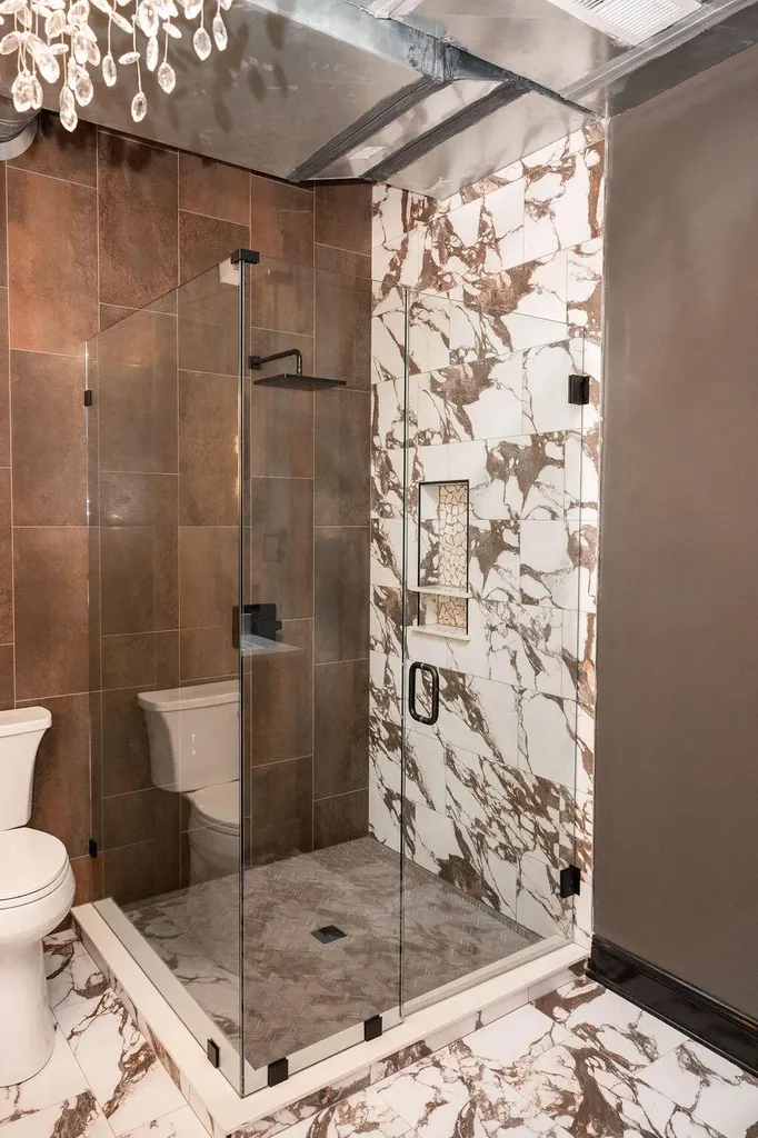 275 Limestone Lexington KY 40508