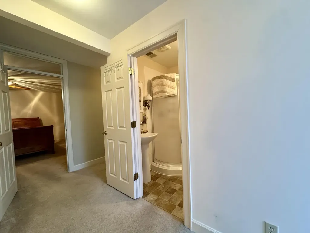 15B Charleston Greene Danville KY 40422