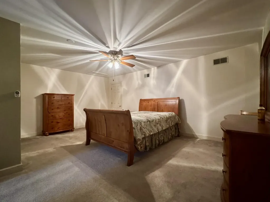 15B Charleston Greene Danville KY 40422