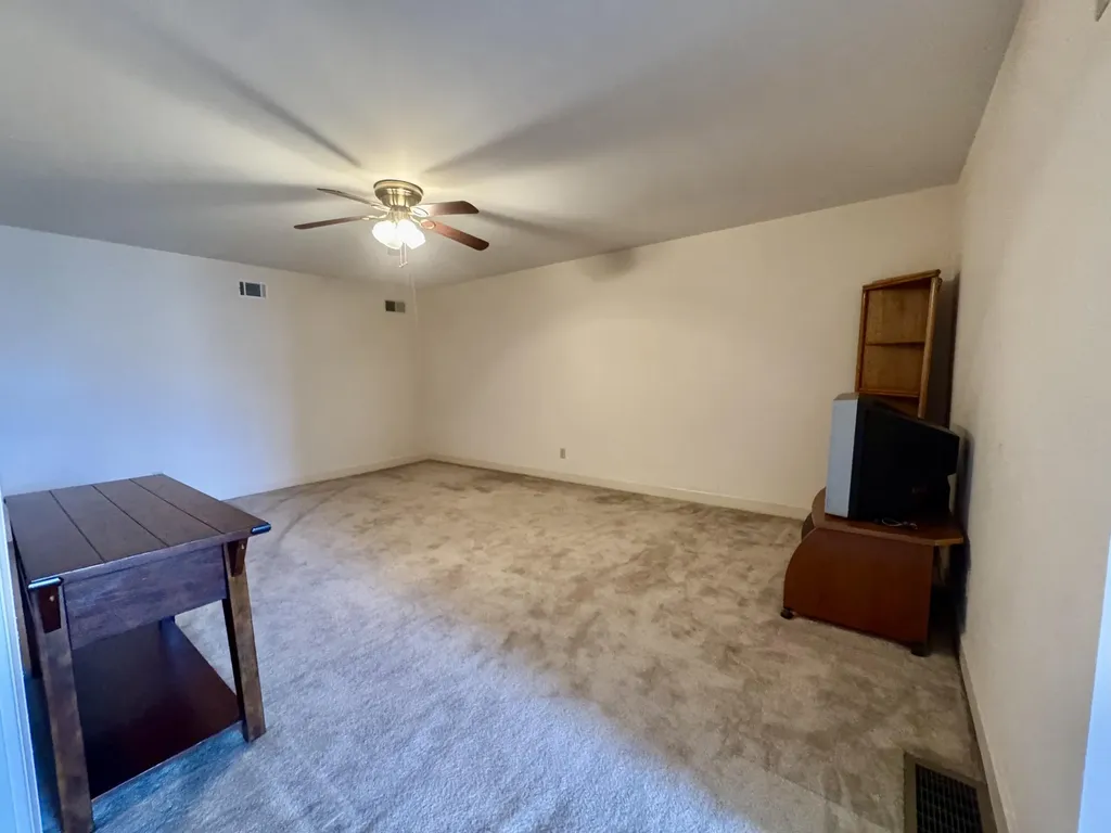 15B Charleston Greene Danville KY 40422