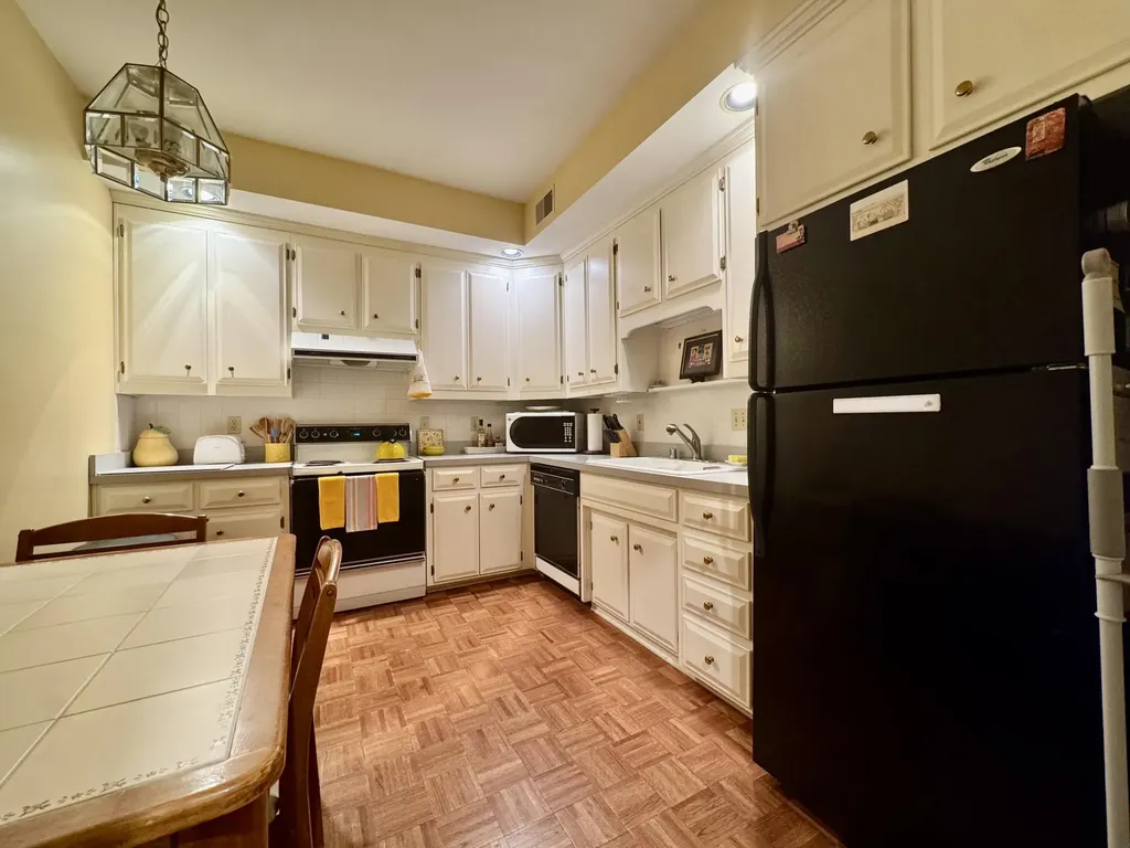 15B Charleston Greene Danville KY 40422