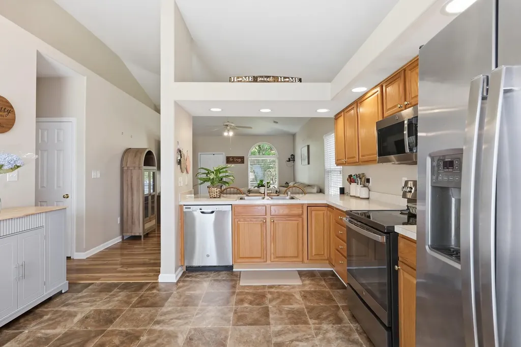 2261 Market Garden Lane Lexington KY 40509