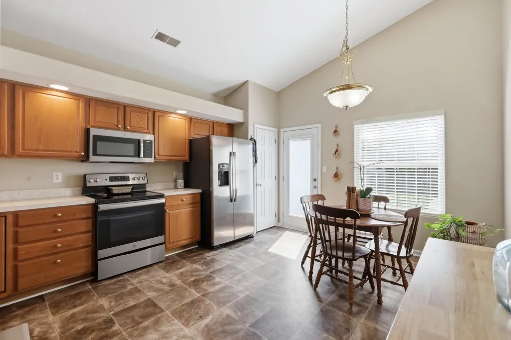 2261 Market Garden Lane Lexington KY 40509