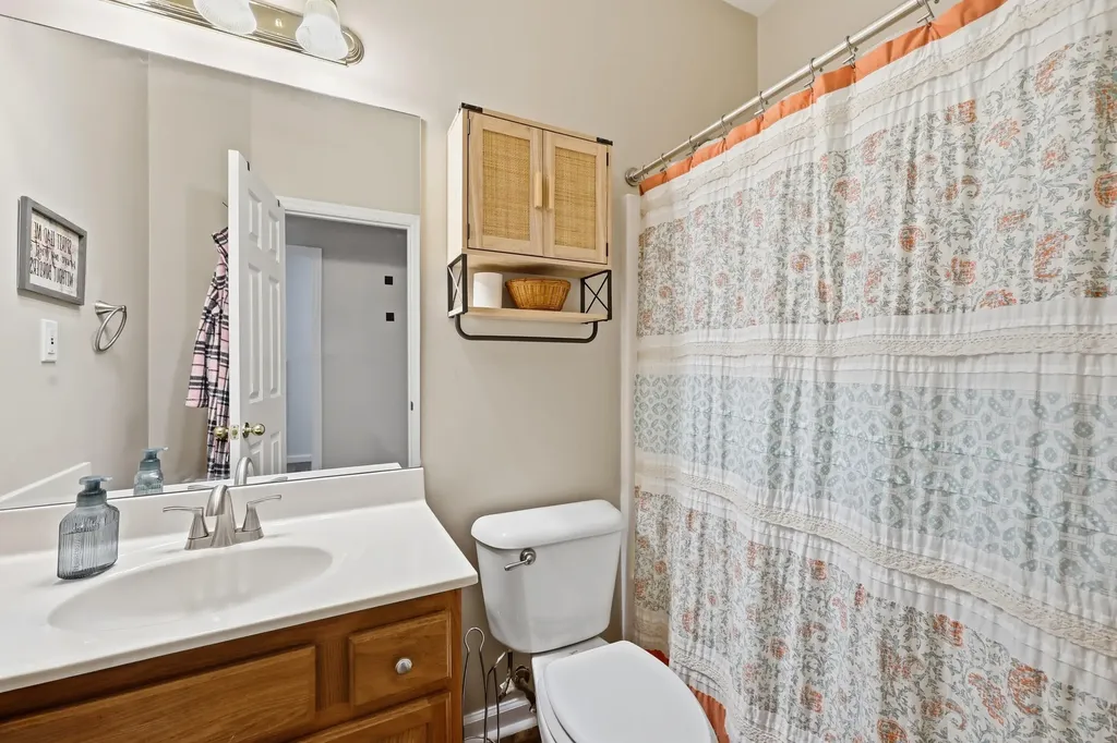 2261 Market Garden Lane Lexington KY 40509