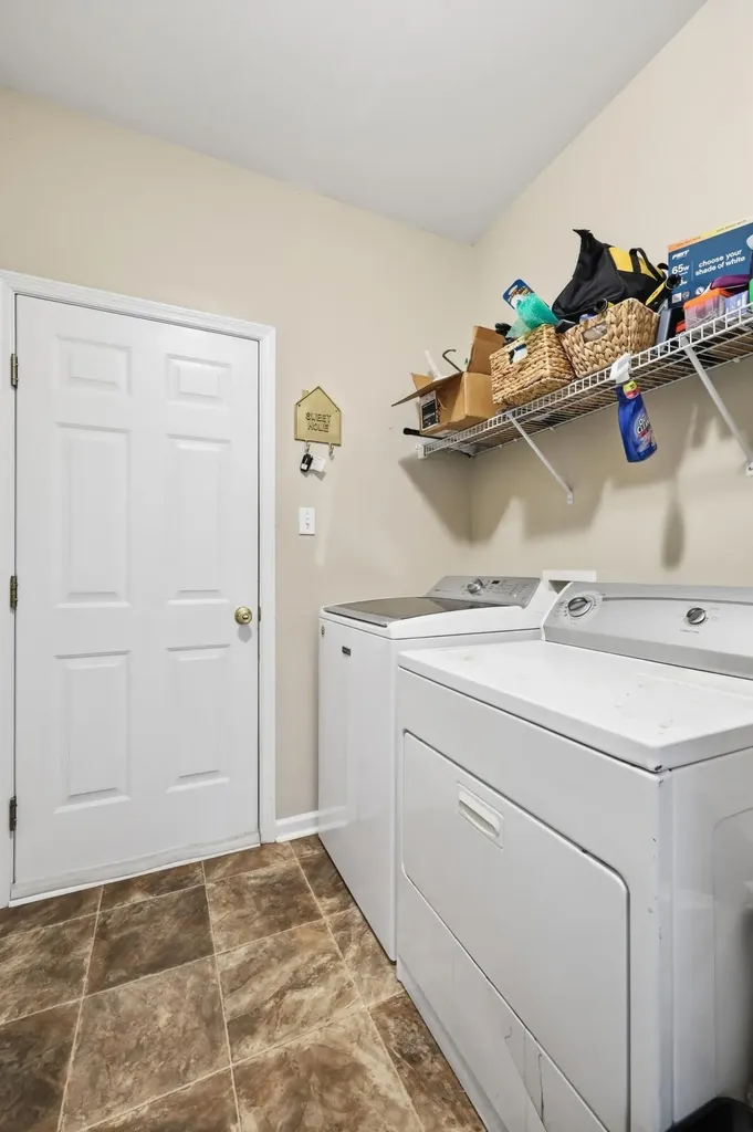 2261 Market Garden Lane Lexington KY 40509