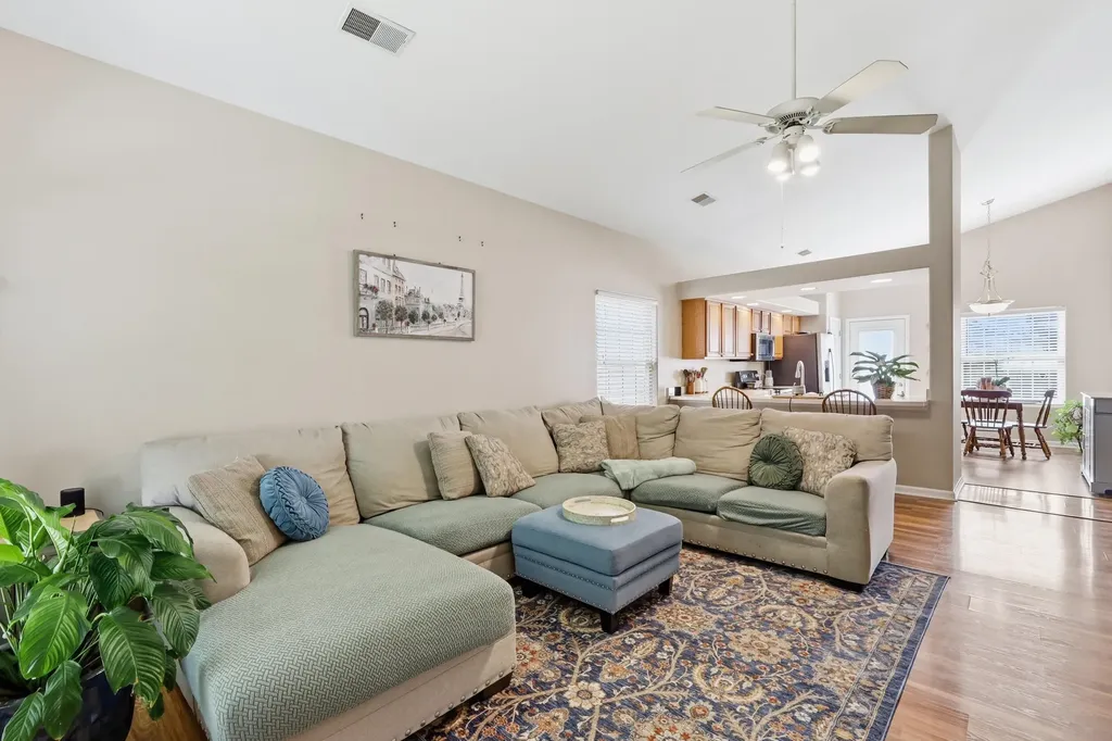 2261 Market Garden Lane Lexington KY 40509
