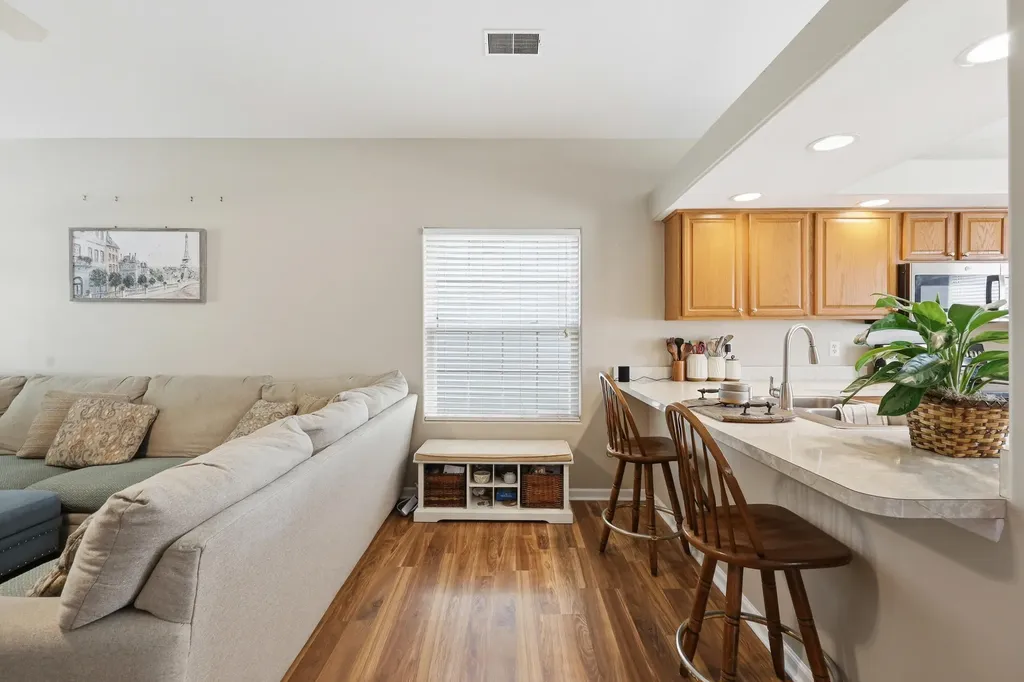 2261 Market Garden Lane Lexington KY 40509