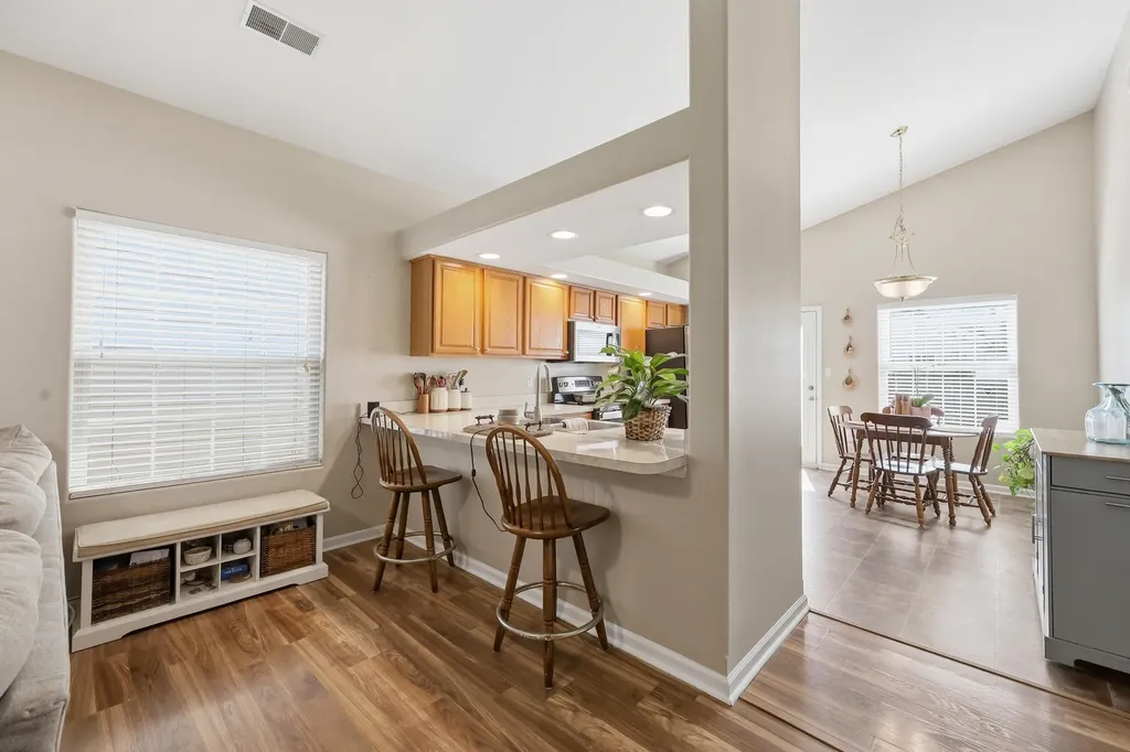 2261 Market Garden Lane Lexington KY 40509