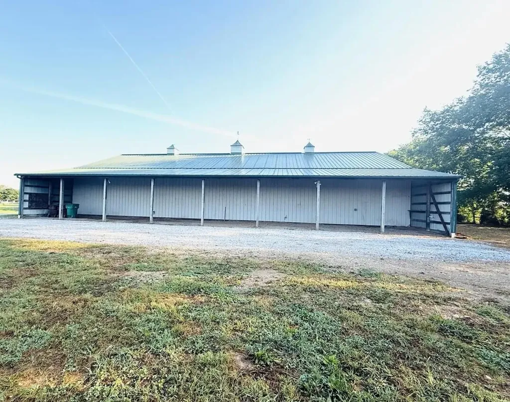 211 Foster Drive Willisburg KY 40078