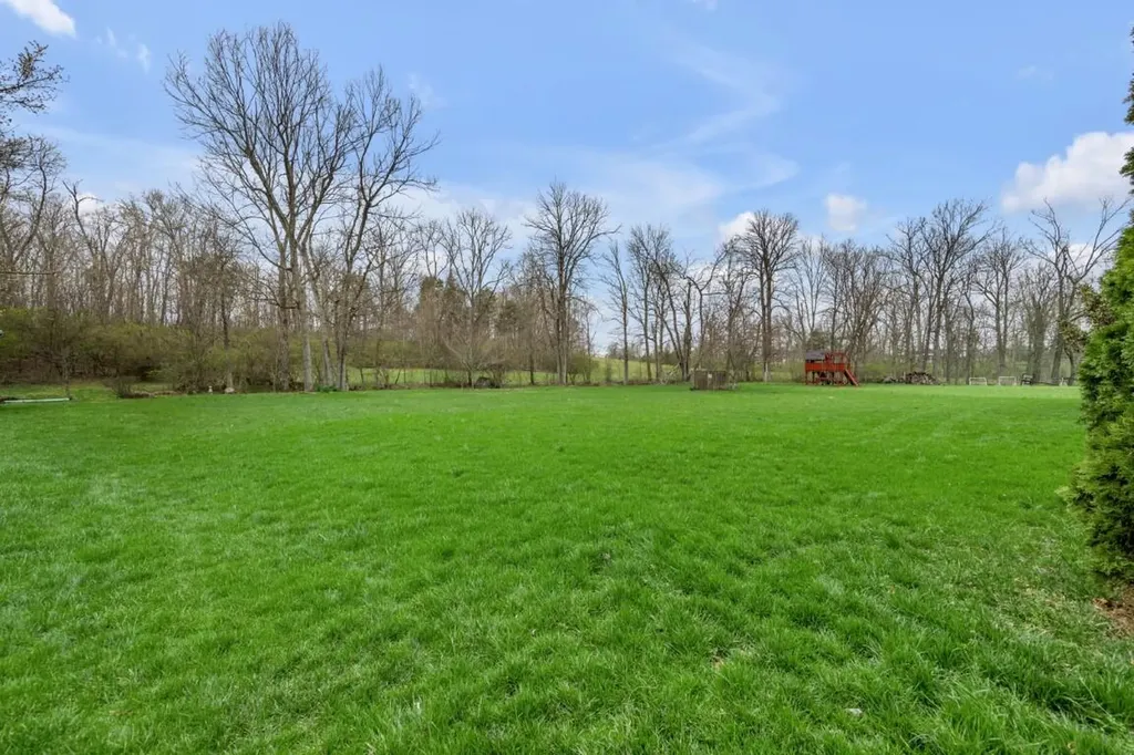1016 Scenic Garden Lawrenceburg KY 40342