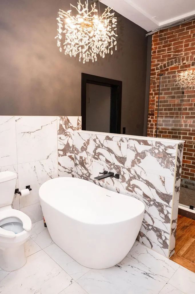 275 Limestone Lexington KY 40508