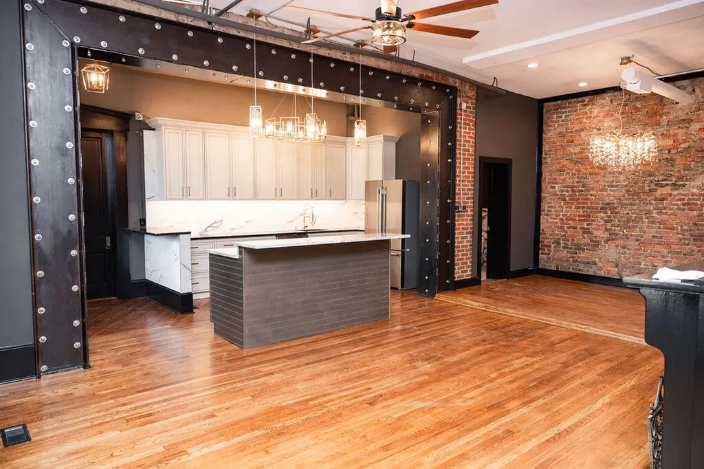 275 Limestone Lexington KY 40508