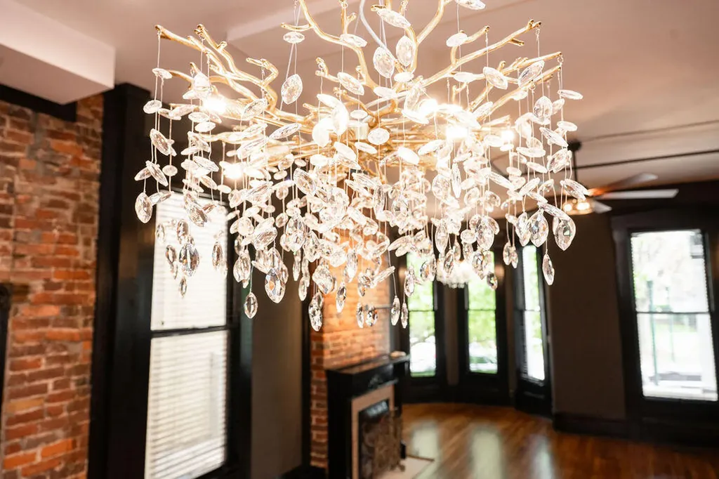 275 Limestone Lexington KY 40508