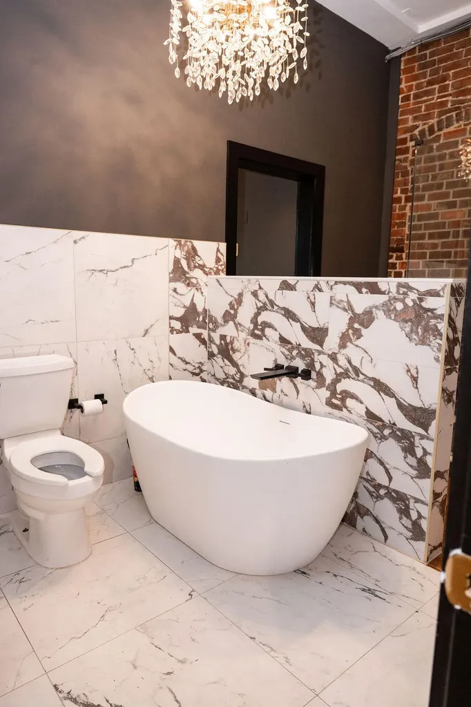 275 Limestone Lexington KY 40508