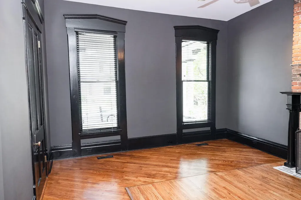 275 Limestone Lexington KY 40508
