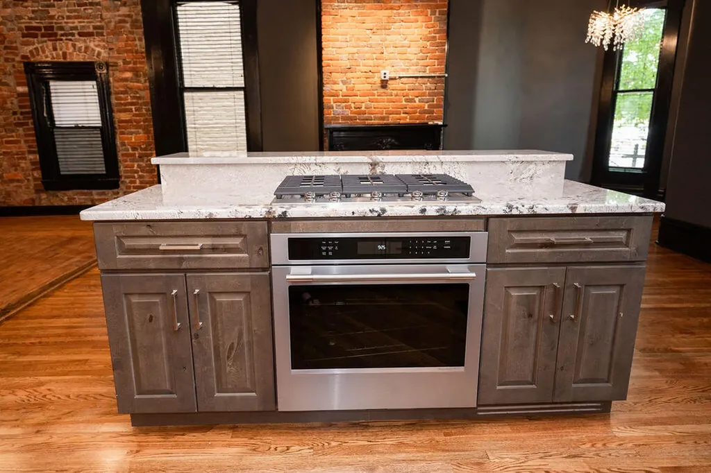 275 Limestone Lexington KY 40508