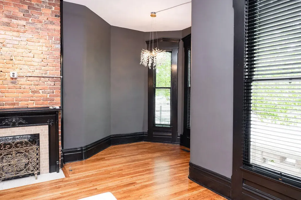 275 Limestone Lexington KY 40508