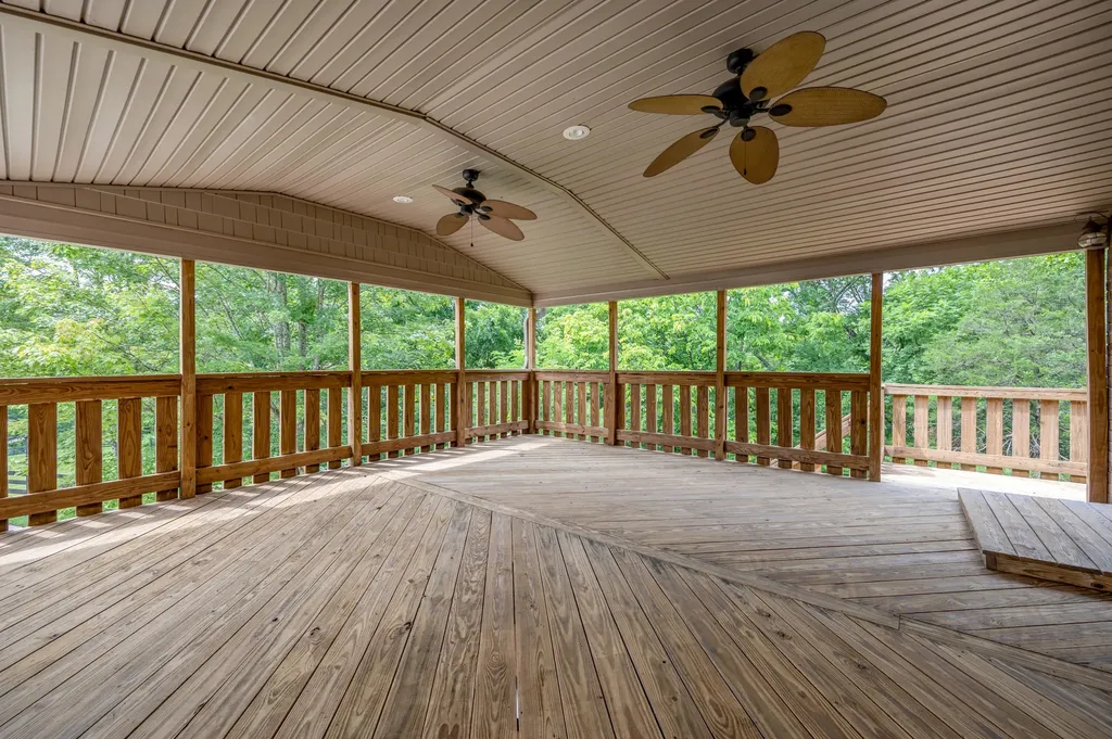 204 Hickory Meadows Drive Richmond KY 40475