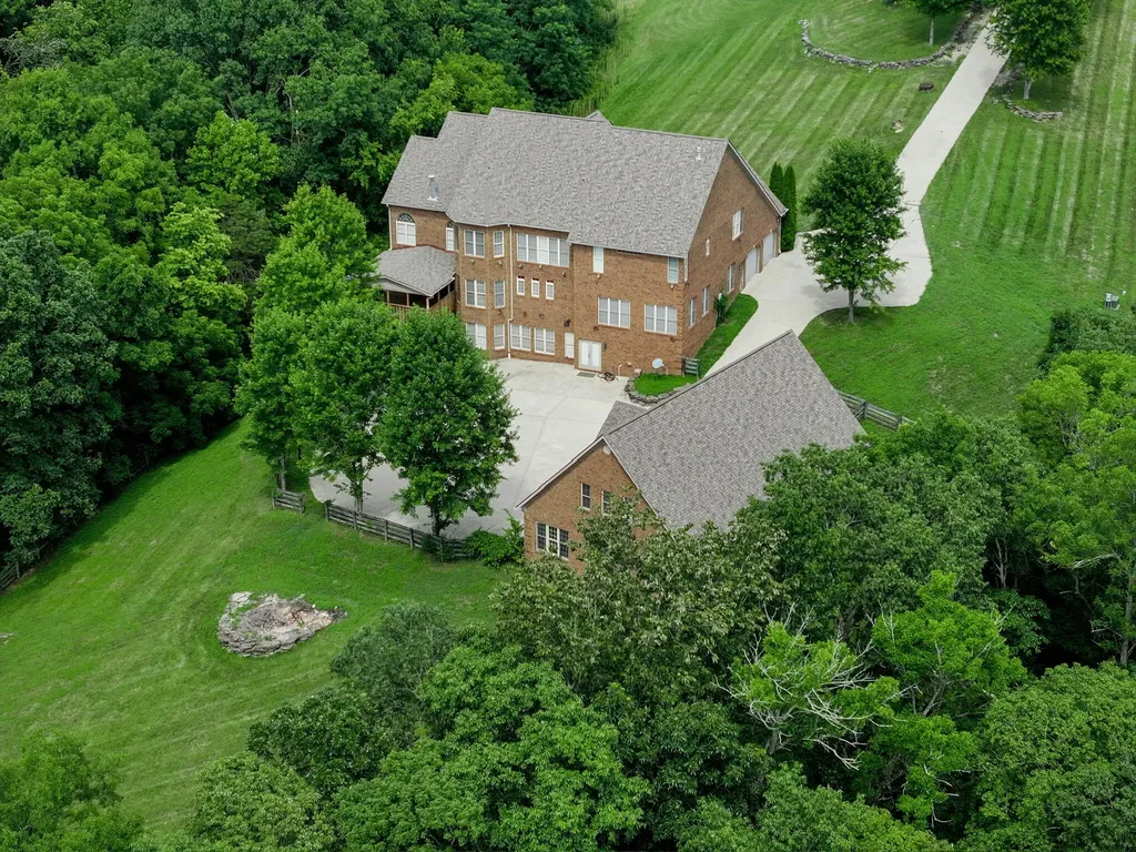 204 Hickory Meadows Drive Richmond KY 40475
