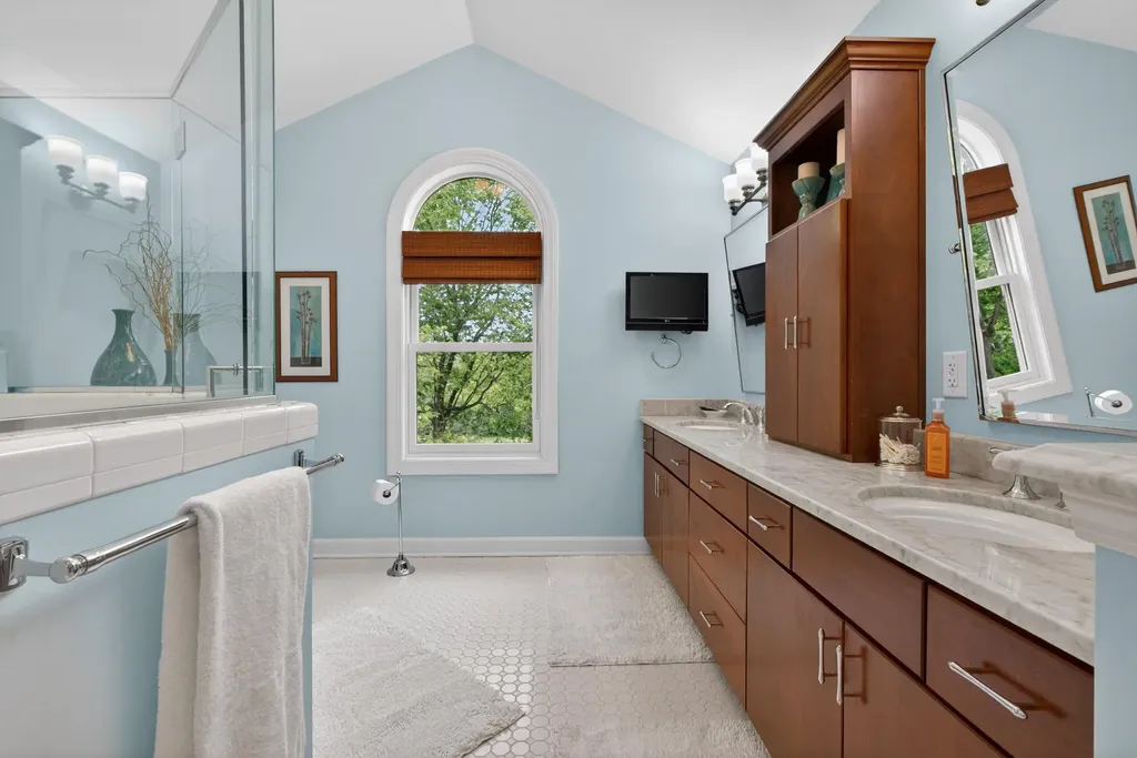 4033 Palomar Boulevard Lexington KY 40513