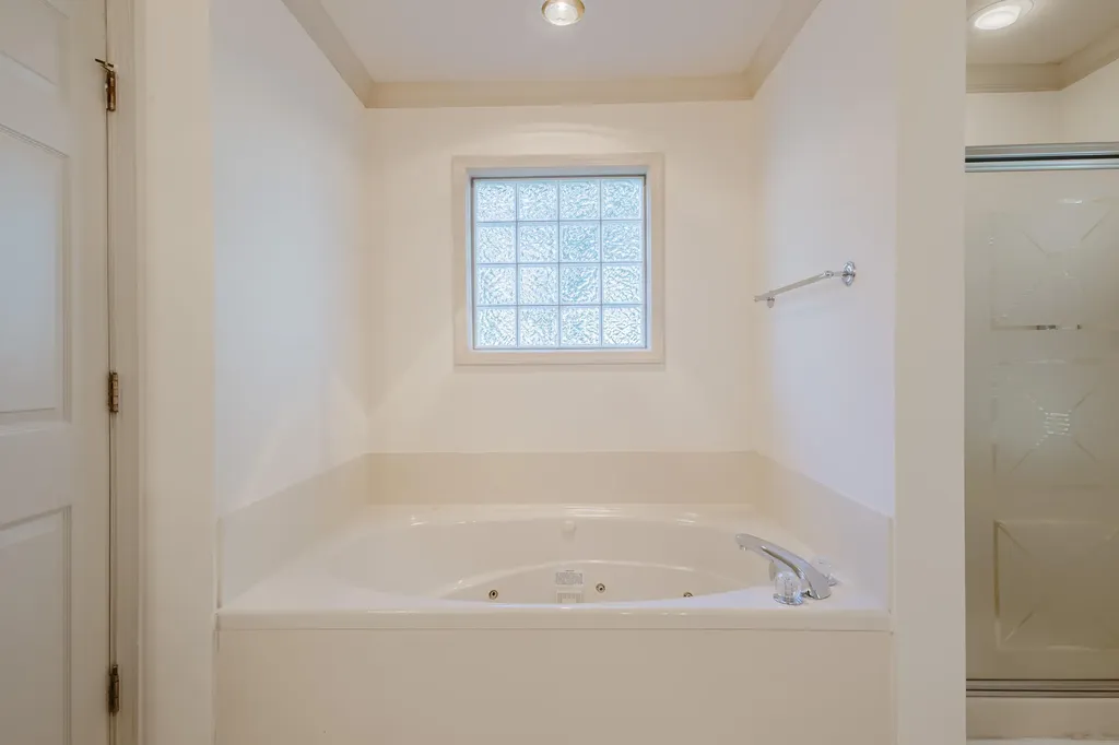 1101 Carters Close Lexington KY 40514