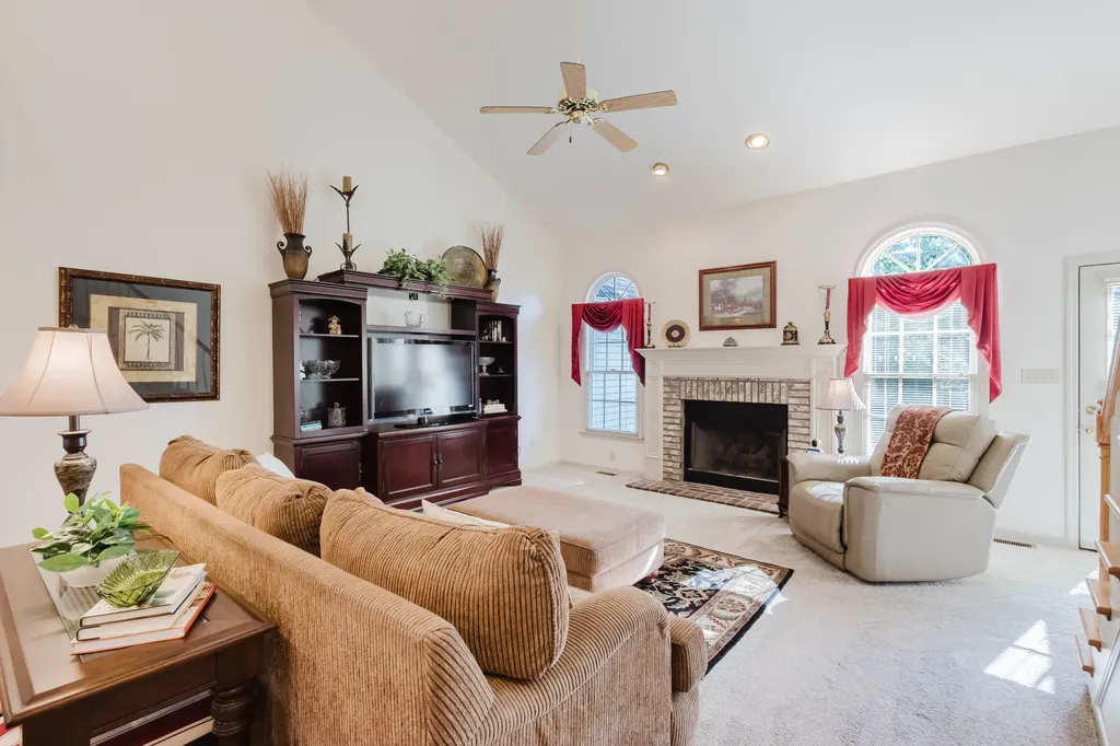 1101 Carters Close Lexington KY 40514