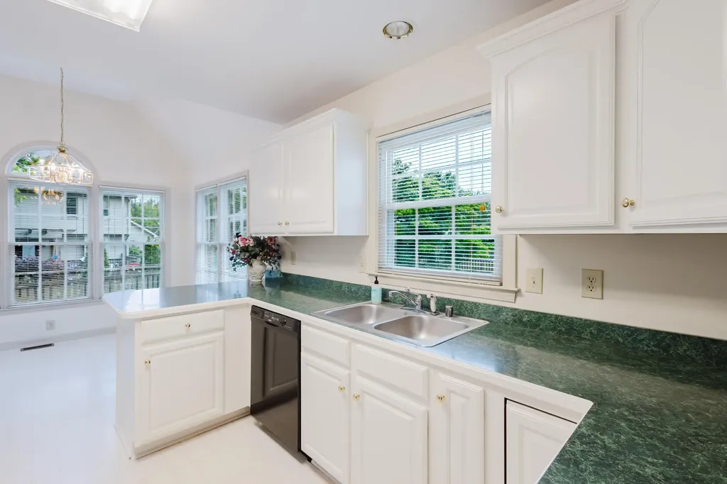 1101 Carters Close Lexington KY 40514
