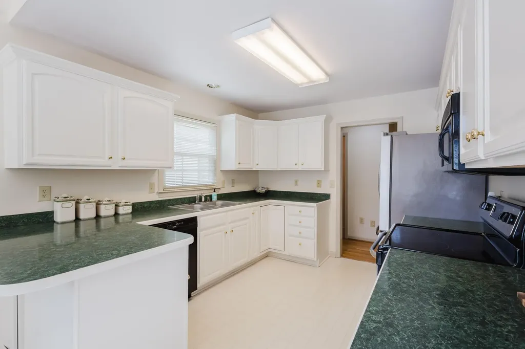 1101 Carters Close Lexington KY 40514