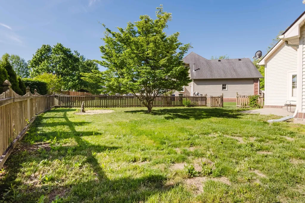 1101 Carters Close Lexington KY 40514