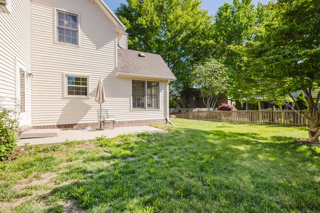 1101 Carters Close Lexington KY 40514