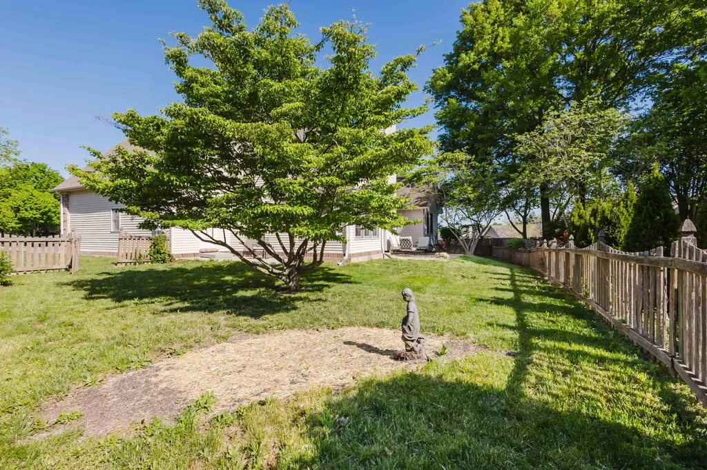 1101 Carters Close Lexington KY 40514