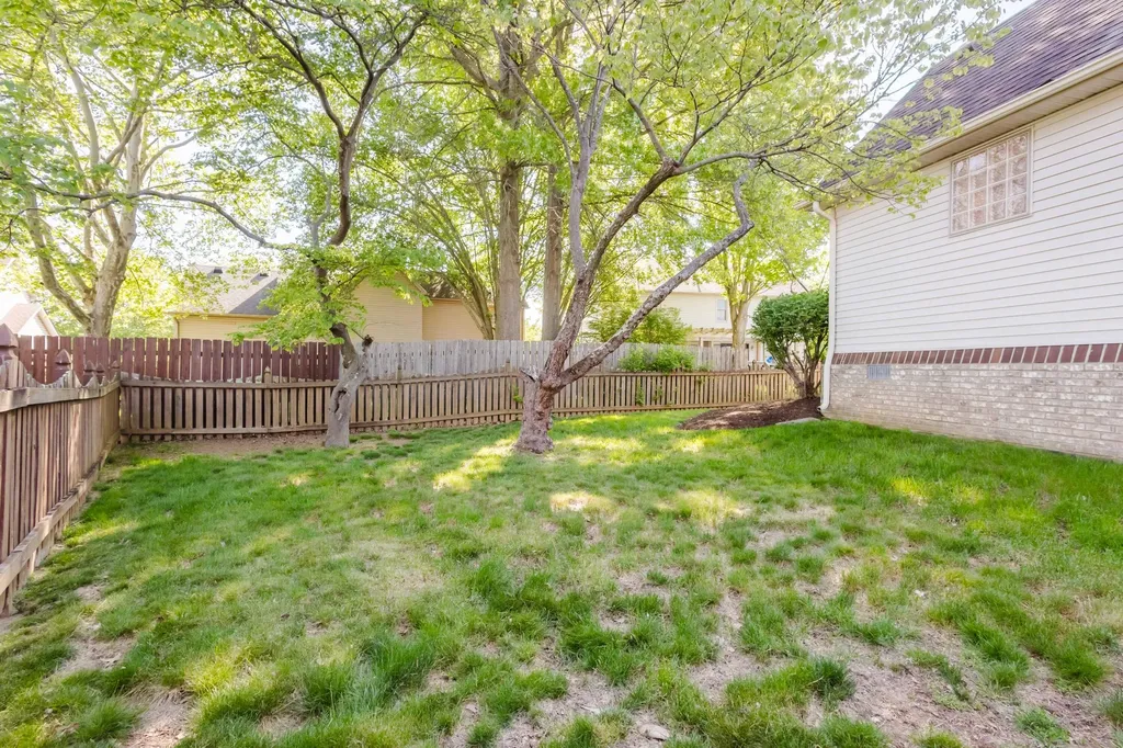 1101 Carters Close Lexington KY 40514