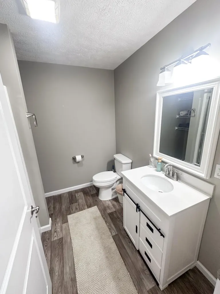 193 Highway 1383 Russell Springs KY 42642