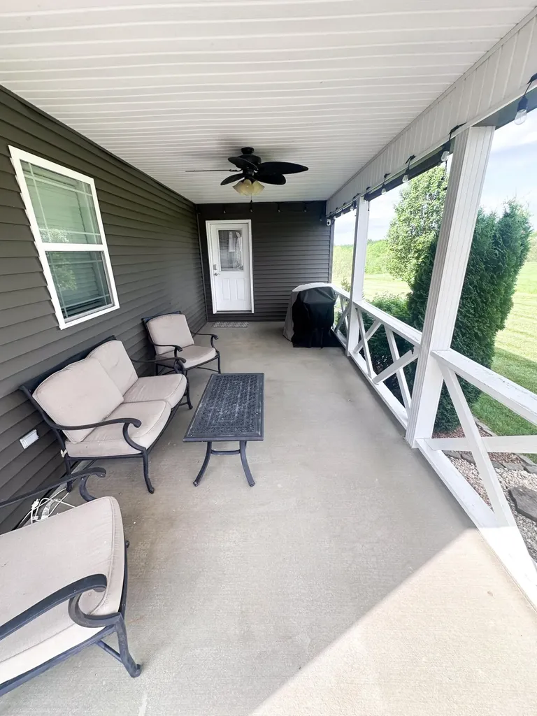 193 Highway 1383 Russell Springs KY 42642