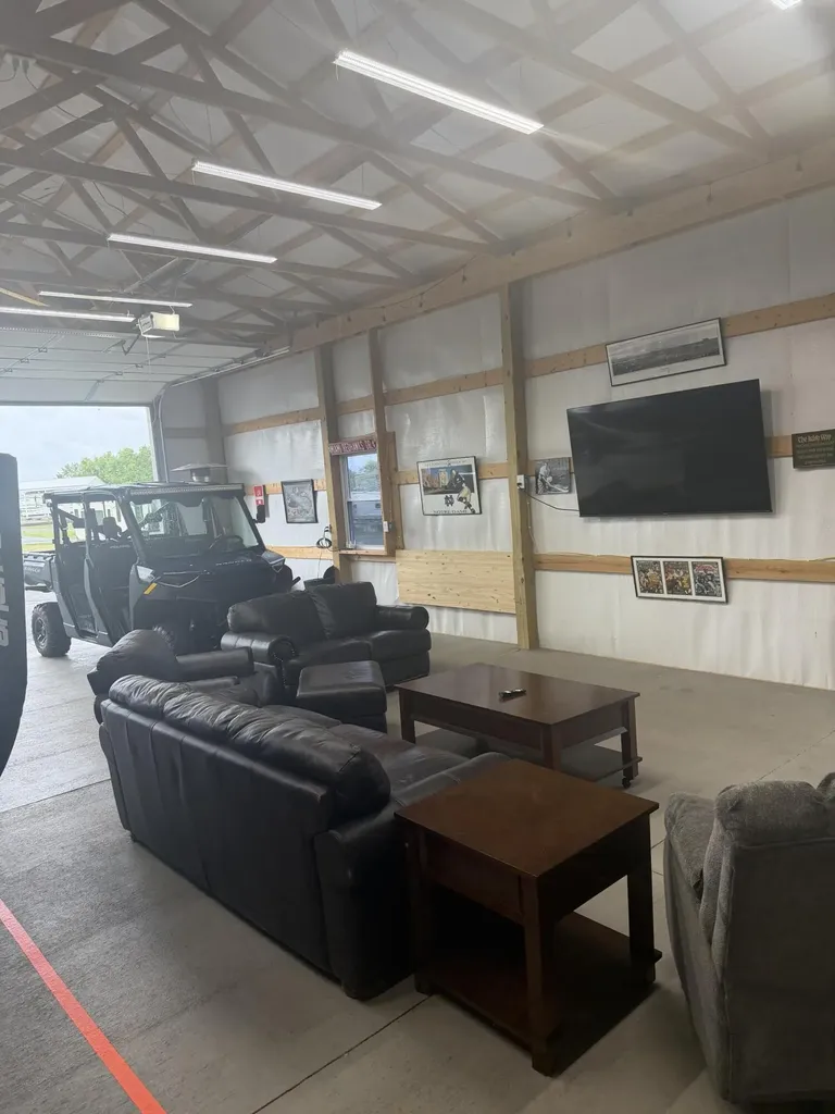 193 Highway 1383 Russell Springs KY 42642