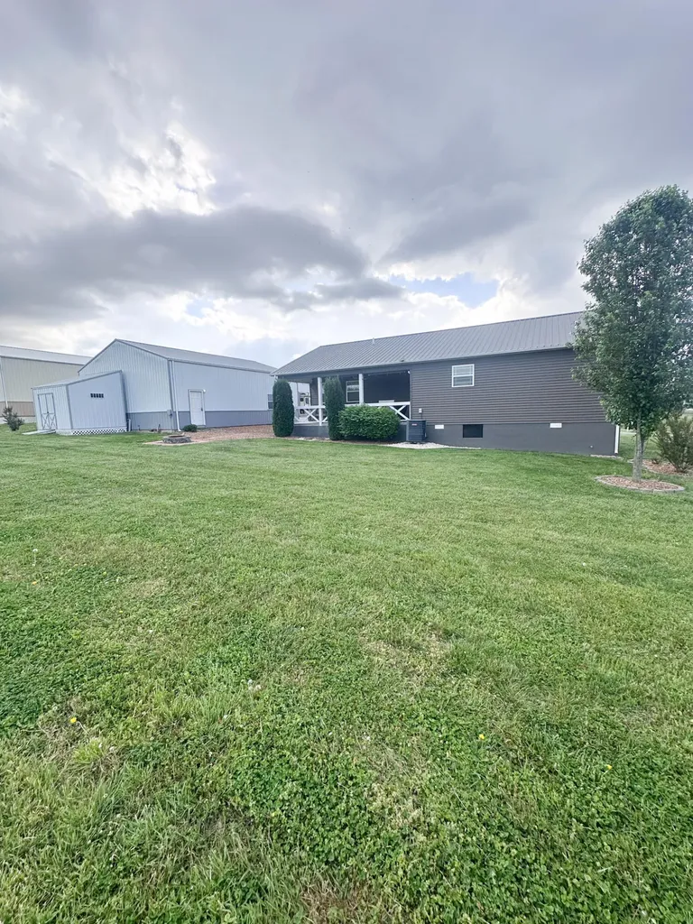 193 Highway 1383 Russell Springs KY 42642