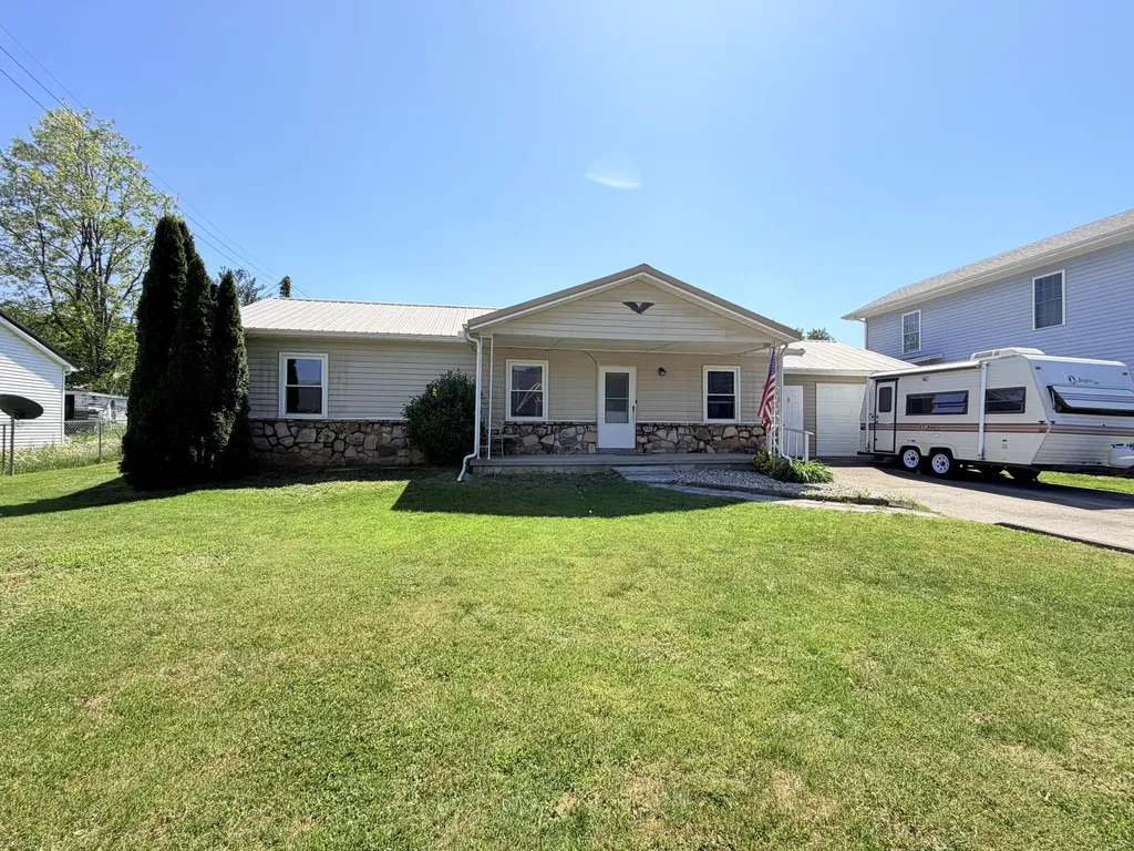 185 W Main Street Mt Vernon KY 40456