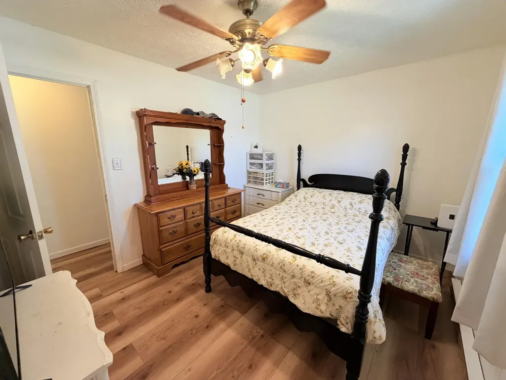 185 W Main Street Mt Vernon KY 40456