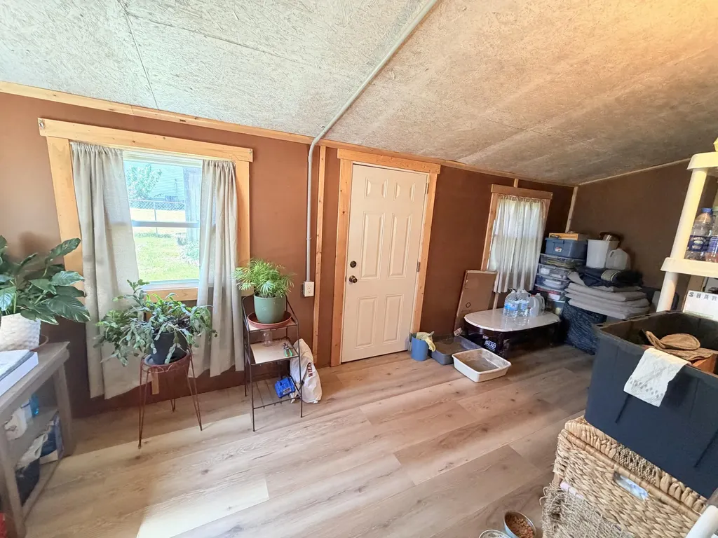 185 W Main Street Mt Vernon KY 40456