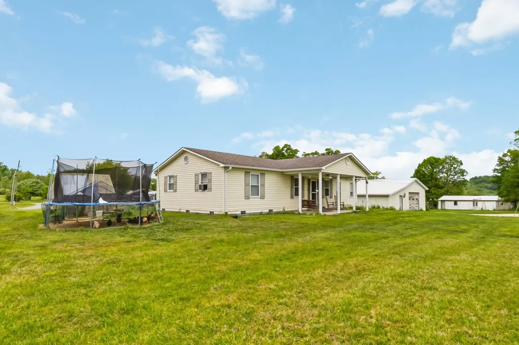 88 Adyson Lane Brodhead KY 40409