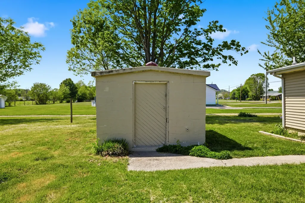 6335 State Highway 1194 Stanford KY 40484